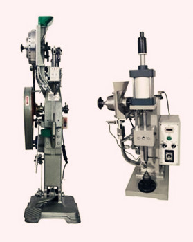 自動(dòng)送料鉚接機(jī)在連續(xù)工作時(shí)需注意什么？