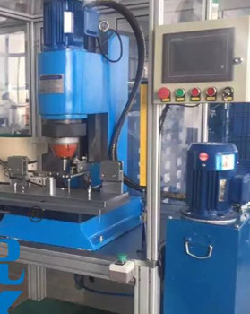 鉚接機使用期間的小問題，教你一招搞定！