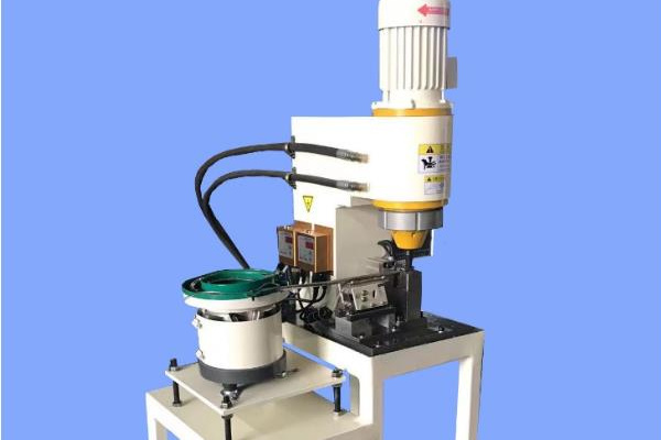 自動送料鉚接設(shè)備到底有哪些優(yōu)勢？ 圖2